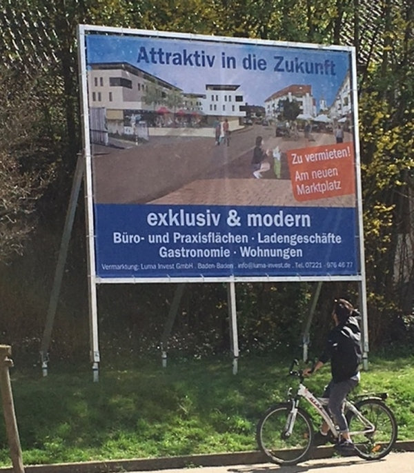 Freistehender Rahmen IK80 für große Banner