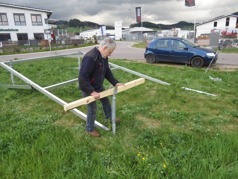 Freistehender Rahmen IK80 für große Banner