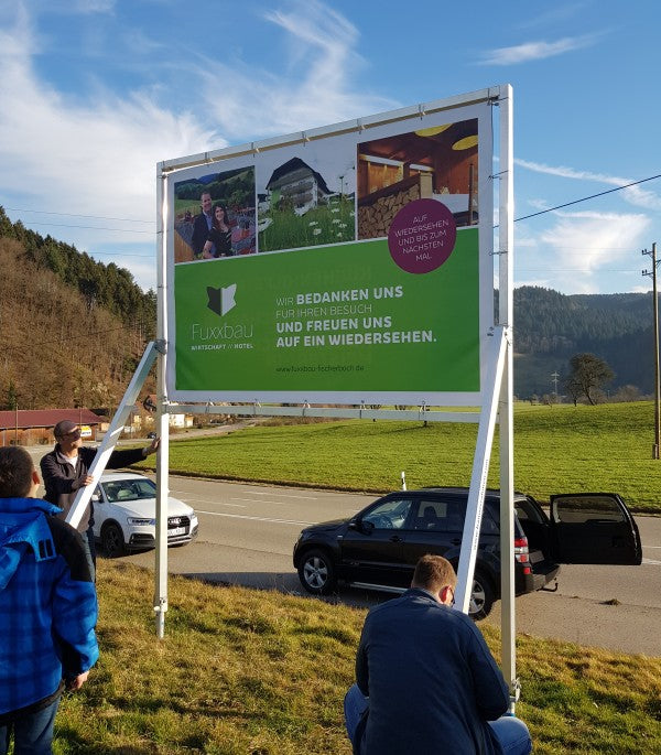 Freistehender Rahmen IK80 für große Banner